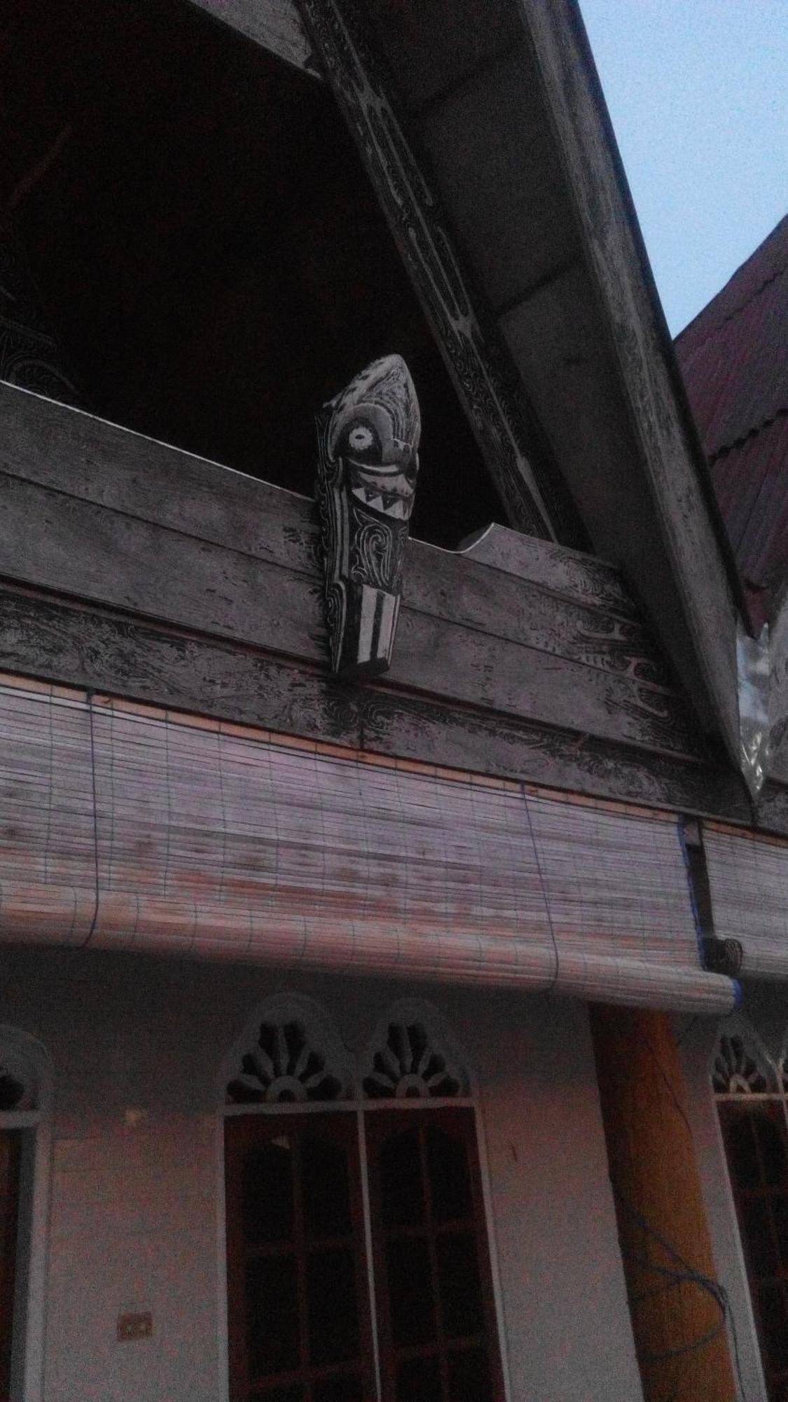 Melissa Palace Hotel And Karaoke Parapat Exterior foto